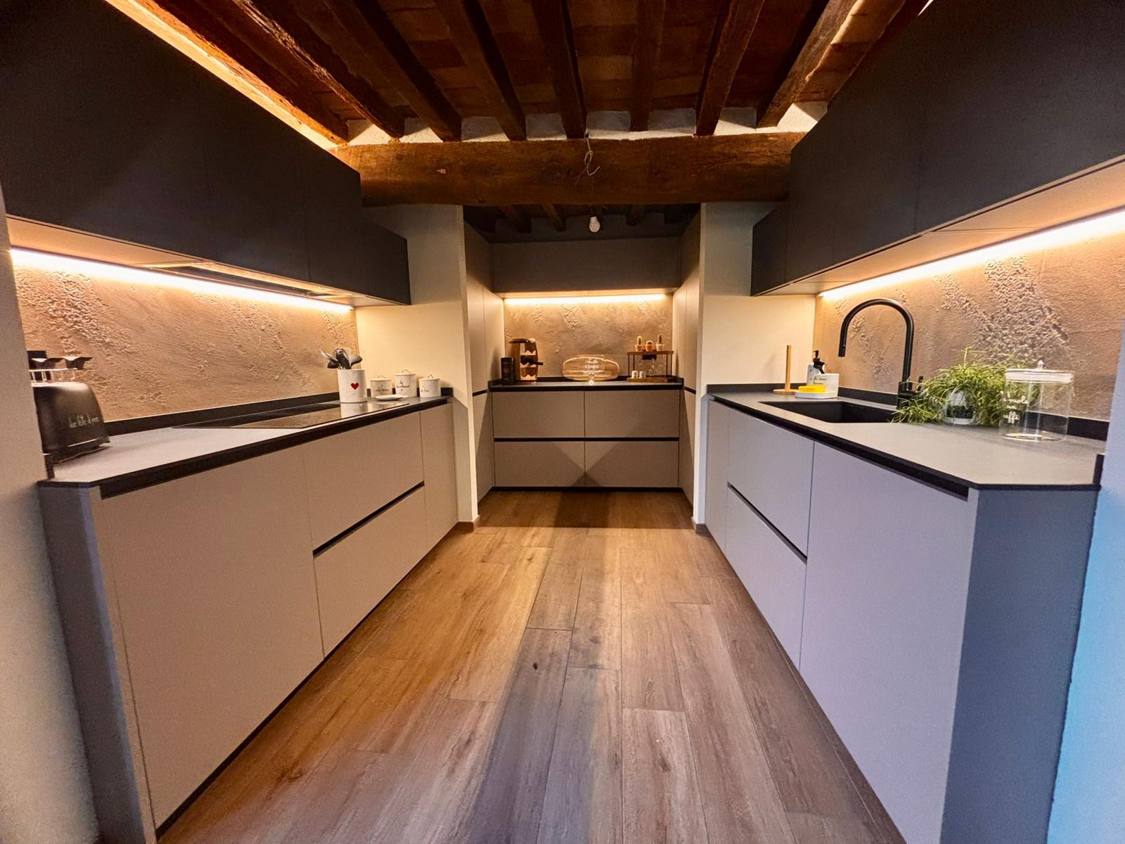 Tinteggiatura cucina Reggio Emilia e Nord Italia - Reggiana Tinteggi